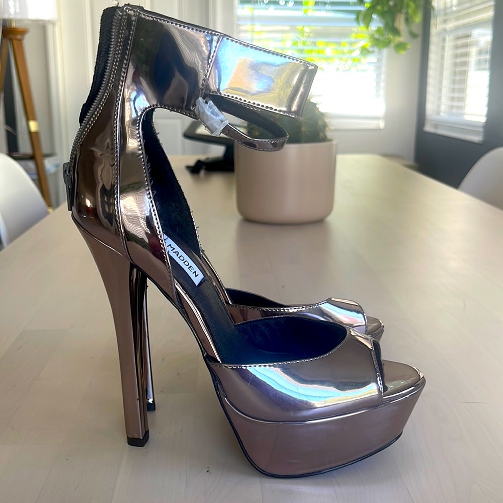 Steve Madden platform heels metalic Faymuss